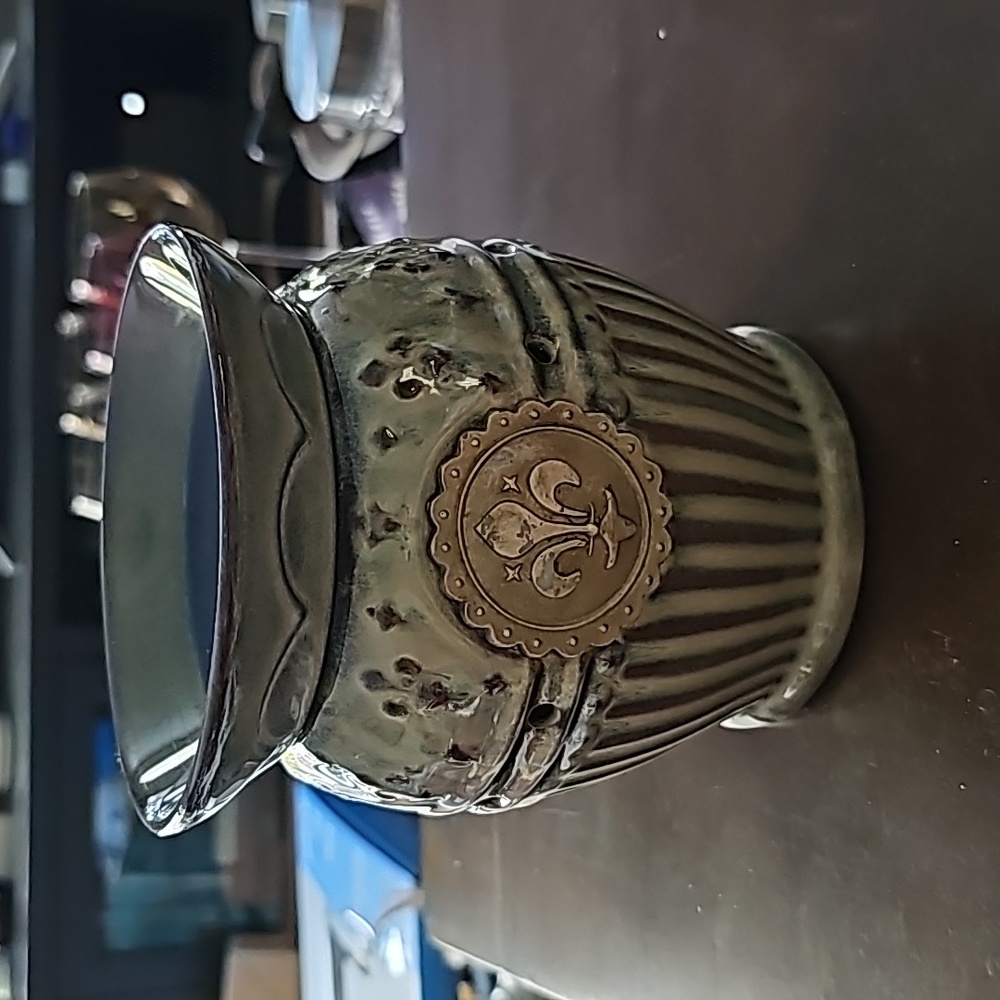 Scentsy Charlemagne Fleur De Lis Medallion RETIRED Warmer